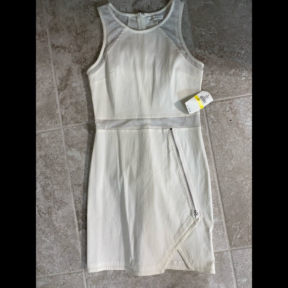Ivory, Mini, sleeveless dress.